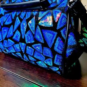 Top Handle & Crossbody Bag.